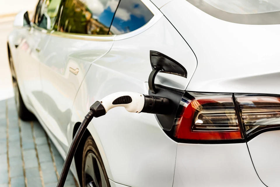 Station de recharge pour véhicule électrique en fonctionnement